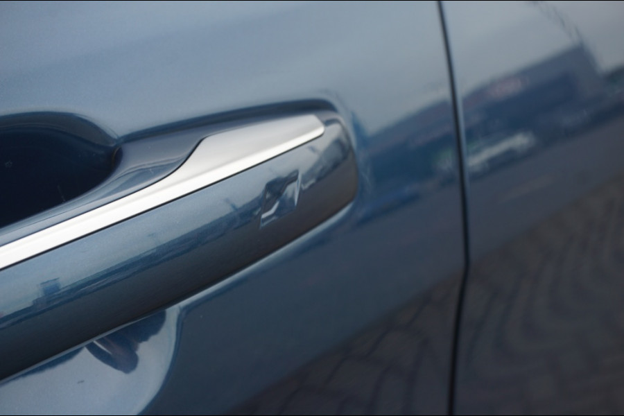 Lynk & Co 01 262PK PHEV NIEUW!! | SCHUIFDAK | WINTERPACK | ADAPTIVE!