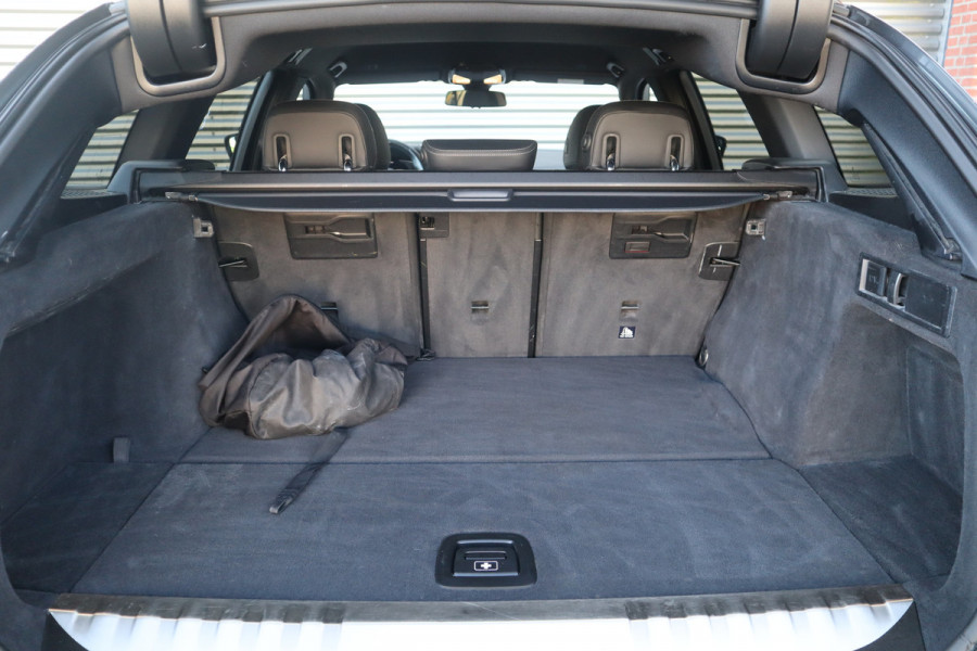 BMW 3 Serie Touring M-Sport Hifi / Stoelverwarming / 18inch / Sportstoelen /