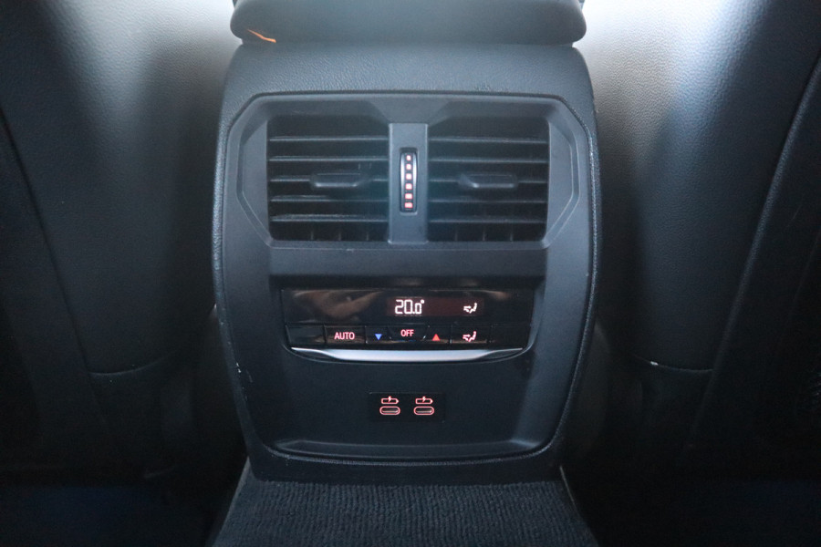 BMW 3 Serie Touring M-Sport Hifi / Stoelverwarming / 18inch / Sportstoelen /