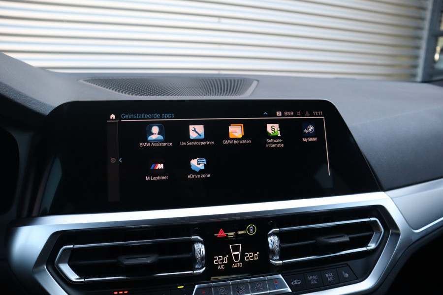 BMW 3 Serie Touring M-Sport Hifi / Stoelverwarming / 18inch / Sportstoelen /