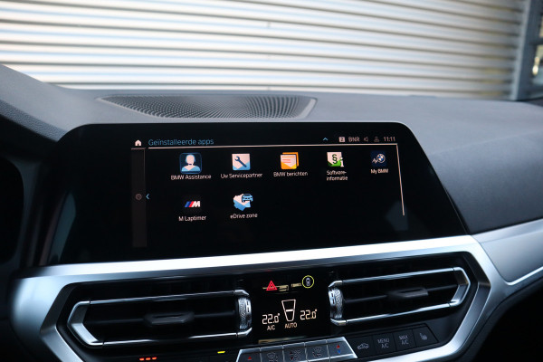 BMW 3 Serie Touring M-Sport Hifi / Stoelverwarming / 18inch / Sportstoelen /