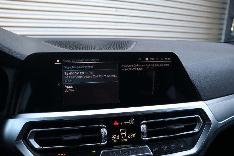BMW 3 Serie Touring M-Sport Hifi / Stoelverwarming / 18inch / Sportstoelen /