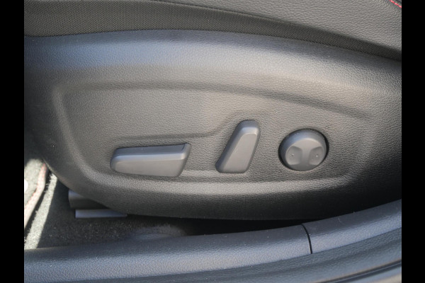 Kia ProCeed 1.6 T-GDI GT | 204 PK | Automaat | Schuif/kantel Dak | Stoel-stuurverwarming | Clima |