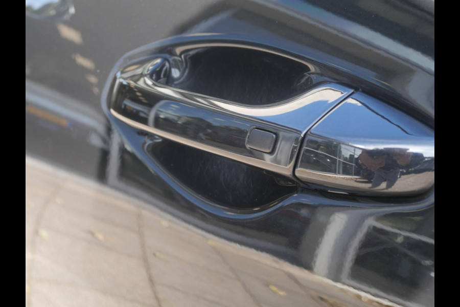 Kia ProCeed 1.6 T-GDI GT | 204 PK | Automaat | Schuif/kantel Dak | Stoel-stuurverwarming | Clima |