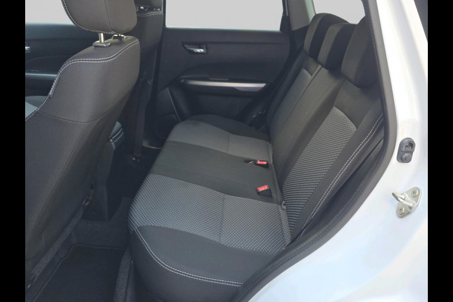 Suzuki Vitara 1.4 Boosterjet Select | Navigatie | All-Season Banden | Achteruitrijcamera/Parkeersensoren | Stoelverwarming | Cruisecontrol |