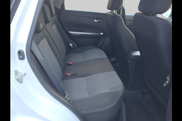 Suzuki Vitara 1.4 Boosterjet Select | Navigatie | All-Season Banden | Achteruitrijcamera/Parkeersensoren | Stoelverwarming | Cruisecontrol |