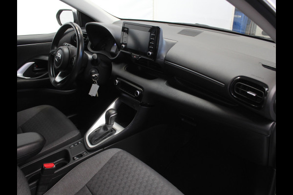 Toyota Yaris 1.5 Hybrid Active CARPLAY | CAMERA | CLIMATE | DAB | ADAPCRUISE | ELRM