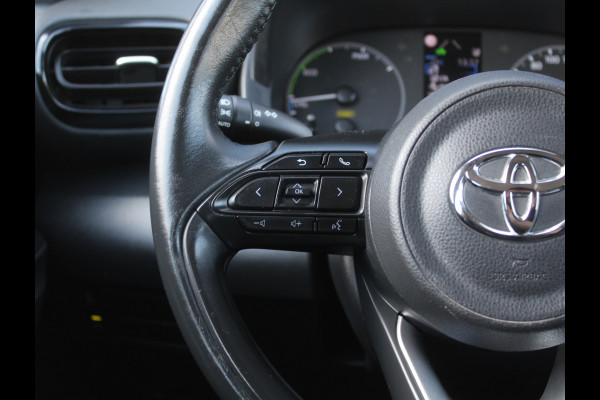 Toyota Yaris 1.5 Hybrid Active CARPLAY | CAMERA | CLIMATE | DAB | ADAPCRUISE | ELRM