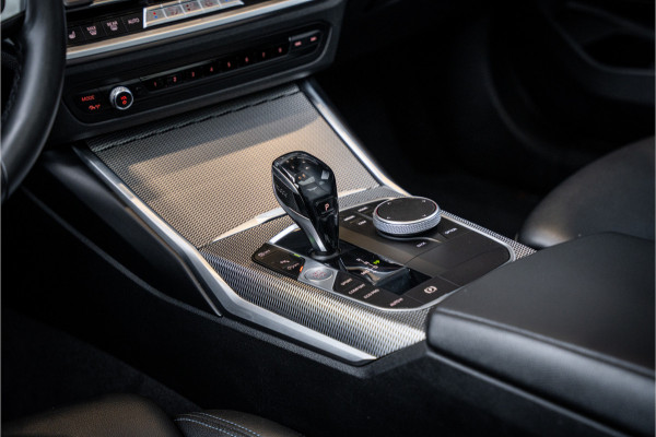 BMW 3-serie 320i Executive Edition - M Sport | Origineel NL | Panorama | Cruise Control | Camera