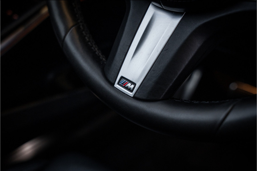 BMW 3-serie 320i Executive Edition - M Sport | Origineel NL | Panorama | Cruise Control | Camera