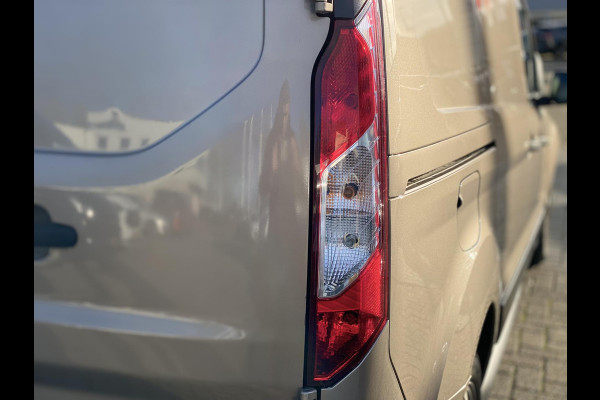 Ford Transit Connect 1.5 EcoBlue L2 Limited Zuid | 120pk | Navigatie | Trekhaak | Camera | Cruise Control | Stoel met bank