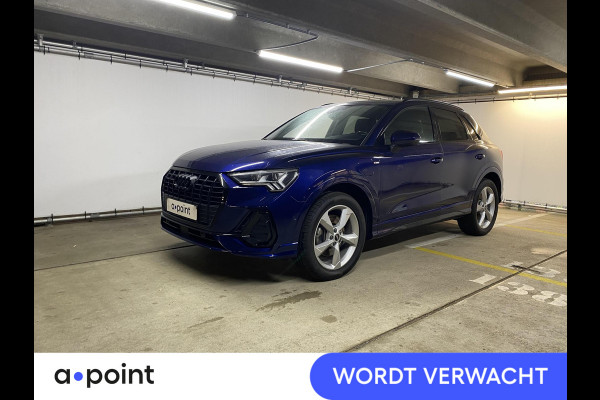 Audi Q3 45 TFSI e S edition 245 pk S-tronic | Navigatie | Parkeersensoren (Park assist) | Achteruitrijcamera | Adaptieve cruise control | Lederen bekleding | Elektr. voorstoelen | S-Line |