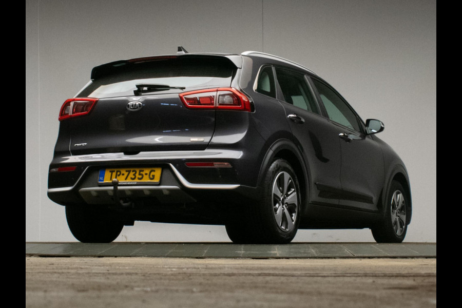 Kia Niro 1.6 GDi Hybrid DynamicLine Sport (NAVI,CAR PLAY,CAMERA,PDC,LED,CRUISE,CLIMATE,TREKHAAK,DAB,SPORTSTOELEN,LM,NETTE STAAT)