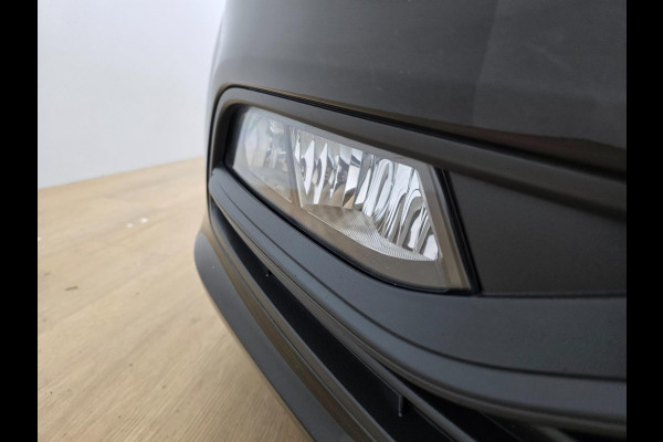 Volkswagen Polo Occasion 1.0 Business R met sportvelgen en bluetooth connecten | Tweedehands Volkswagen Polo zwart met airco | ALJ