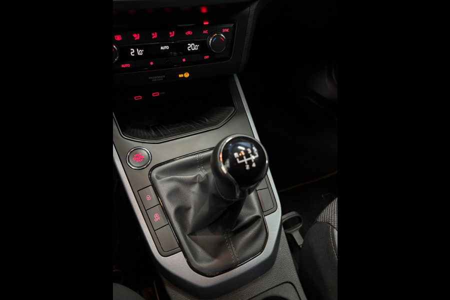 Seat Arona 1.0 TSI Style Business Intense Navi | Clima | Cruise | Camera | PDC