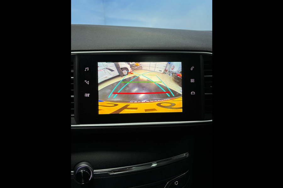 Peugeot 308 1.2 PureTech GT-line Navi | Clima | Camera | Cruise | Pano Peugeot 308 1.2 PureTech GT-line Navi | Clima | Camera | Cruise | Pano
