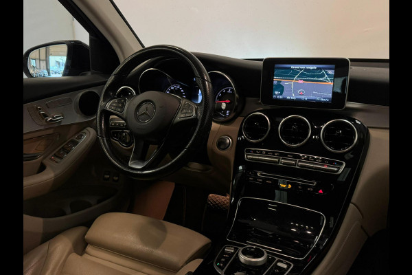 Mercedes-Benz GLC 250 4Matic / AMG / Pano / / Luchtvering / Memory
