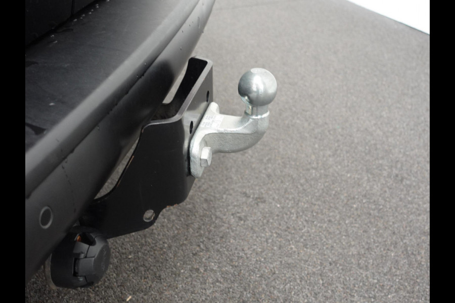 Peugeot Expert 2.0 BlueHDI 145 PK Airco Bluetooth Cruise Control Trekhaak Navigatie Carplay Peugeot Expert 2.0 BlueHDI 145 PK Airco Bluetooth Cruise Control Trekhaak Navigatie Carplay