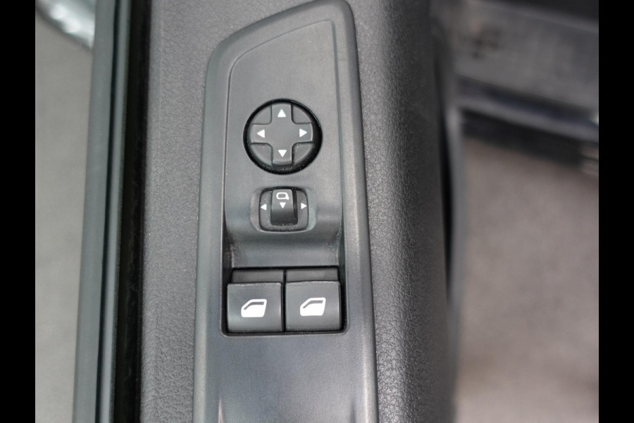 Peugeot Expert 2.0 BlueHDI 145 PK Airco Bluetooth Cruise Control Trekhaak Navigatie Carplay Peugeot Expert 2.0 BlueHDI 145 PK Airco Bluetooth Cruise Control Trekhaak Navigatie Carplay