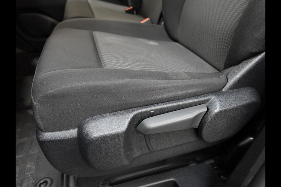 Peugeot Expert 2.0 BlueHDI 145 PK Airco Bluetooth Cruise Control Trekhaak Navigatie Carplay Peugeot Expert 2.0 BlueHDI 145 PK Airco Bluetooth Cruise Control Trekhaak Navigatie Carplay