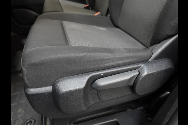 Peugeot Expert 2.0 BlueHDI 145 PK Airco Bluetooth Cruise Control Trekhaak Navigatie Carplay Peugeot Expert 2.0 BlueHDI 145 PK Airco Bluetooth Cruise Control Trekhaak Navigatie Carplay