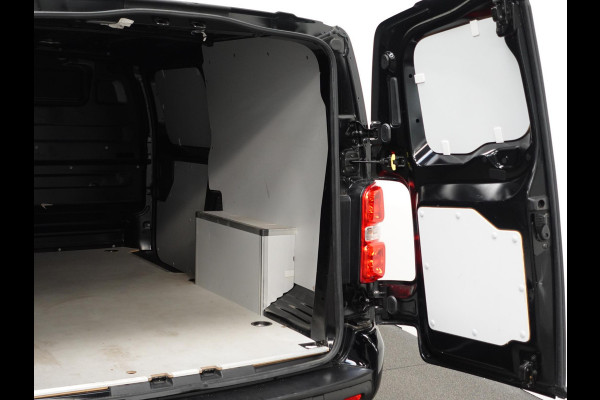 Peugeot Expert 2.0 BlueHDI 145 PK Airco Bluetooth Cruise Control Trekhaak Navigatie Carplay Peugeot Expert 2.0 BlueHDI 145 PK Airco Bluetooth Cruise Control Trekhaak Navigatie Carplay