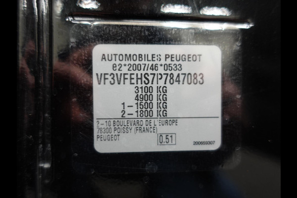 Peugeot Expert 2.0 BlueHDI 145 PK Airco Bluetooth Cruise Control Trekhaak Navigatie Carplay Peugeot Expert 2.0 BlueHDI 145 PK Airco Bluetooth Cruise Control Trekhaak Navigatie Carplay