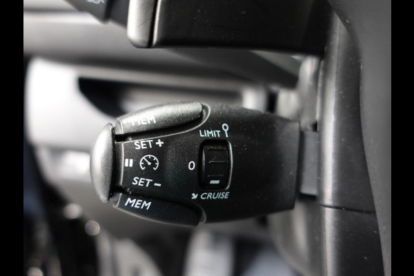 Opel Vivaro 2.0 CDTI 145 pk Automaat L2H1 Edition 3-zits Airco Navigatie Bluetooth Cruise Control Trekhaak