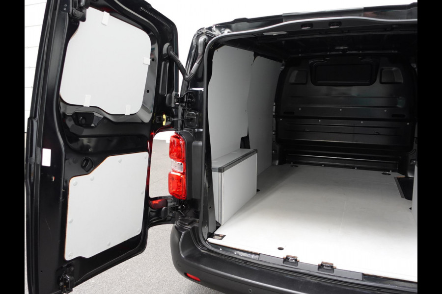 Opel Vivaro 2.0 CDTI 145 pk Automaat L2H1 Edition 3-zits Airco Navigatie Bluetooth Cruise Control Trekhaak