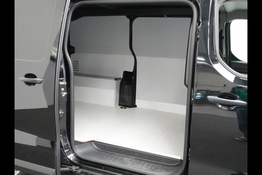 Opel Vivaro 2.0 CDTI 145 pk Automaat L2H1 Edition 3-zits Airco Navigatie Bluetooth Cruise Control Trekhaak