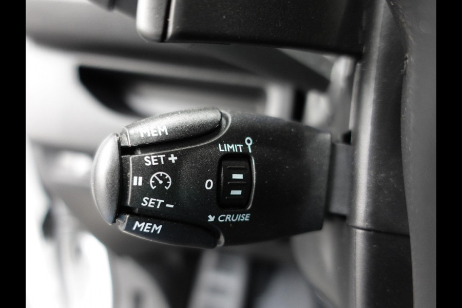 Opel Vivaro 2.0 BlueHDi 145PK L3 Automaat Sport-Edition Airco Bluetooth Cruise Control Navigatie Trekhaak