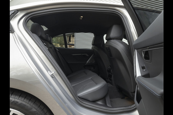 BMW i5 xDrive40 M-Sport - Onderstel Prof - Trekhaak - Bowers & Wilkins - Driving Ass Prof BMW i5 xDrive40 M-Sport - Onderstel Prof - Trekhaak - Bowers & Wilkins - Driving Ass Prof