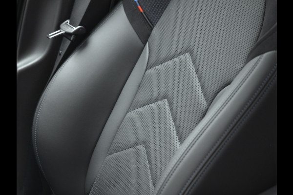 BMW i5 xDrive40 M-Sport - Onderstel Prof - Trekhaak - Bowers & Wilkins - Driving Ass Prof BMW i5 xDrive40 M-Sport - Onderstel Prof - Trekhaak - Bowers & Wilkins - Driving Ass Prof