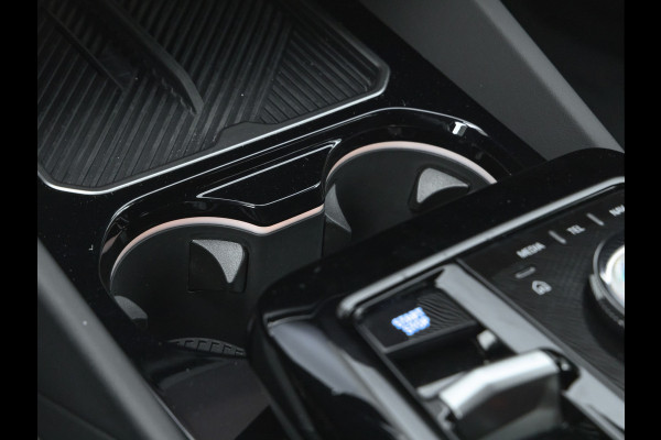 BMW i5 xDrive40 M-Sport - Onderstel Prof - Trekhaak - Bowers & Wilkins - Driving Ass Prof BMW i5 xDrive40 M-Sport - Onderstel Prof - Trekhaak - Bowers & Wilkins - Driving Ass Prof