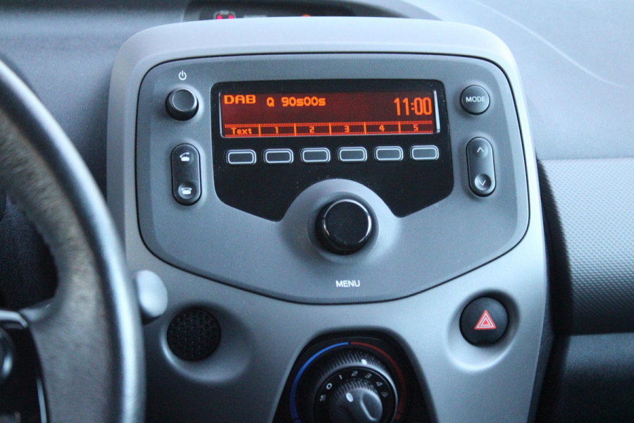 Peugeot 108 1.0 72PK e-VTi ACTIVE | AIRCO | BLUETOOTH AUDIO | AUX/USB AANSLUITING | LED DAGRIJVERLICHTING | MISTLAMPEN | GETINTE RUITEN |