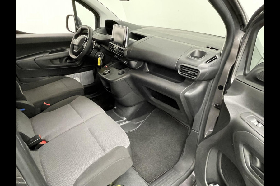 Peugeot Partner 1.5 BlueHDI Premium Automaat Navi PDC V&A Camera Trekhaak Cruise Control 3-zits