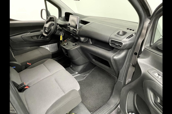 Peugeot Partner 1.5 BlueHDI Premium Automaat Navi PDC V&A Camera Trekhaak Cruise Control 3-zits