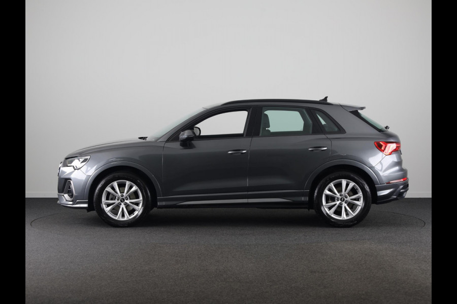 Audi Q3 35 TFSI S edition 150pk S-tronic | Navigatie | Keyless entry | Apple Carplay -/ Android auto | Parkeersensoren voor en achter