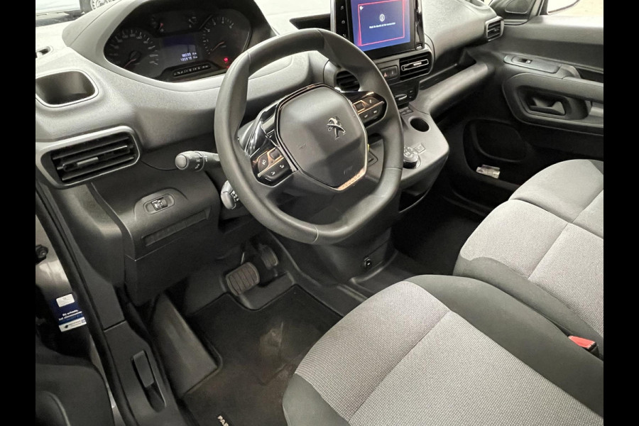 Peugeot Partner 1.5 BlueHDI Premium Automaat Navi PDC V&A Camera Trekhaak Cruise Control 3-zits