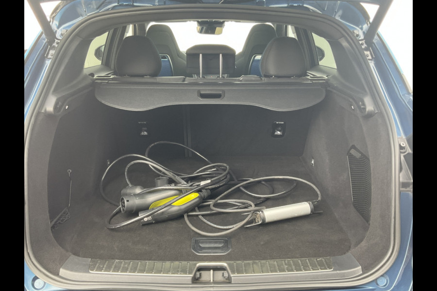 Lynk & Co 01 1.5 262pk Plug-in Pano.dak Apple Carplay Trekhaak