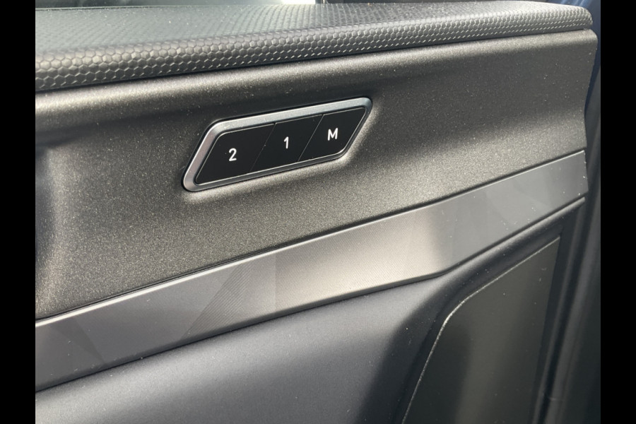 Lynk & Co 01 1.5 262pk Plug-in Pano.dak Apple Carplay Trekhaak
