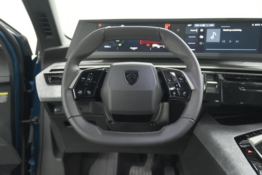 Peugeot 3008 Hybrid 136 e-DSC6 Allure | Camera | Apple Carplay | Parkeersensoren Peugeot 3008 Hybrid 136 e-DSC6 Allure | Camera | Apple Carplay | Parkeersensoren