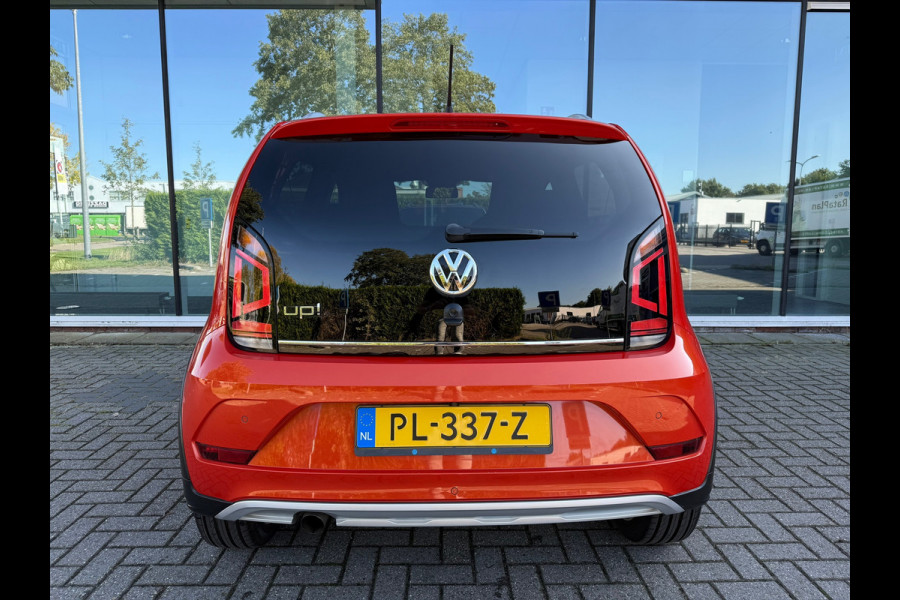 Volkswagen up! 1.0 BMT cross up! - Parkeerhulp - Climate - Cruise - Winterpakket - Org.NL