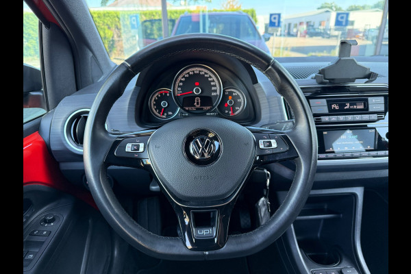 Volkswagen up! 1.0 BMT cross up! - Parkeerhulp - Climate - Cruise - Winterpakket - Org.NL