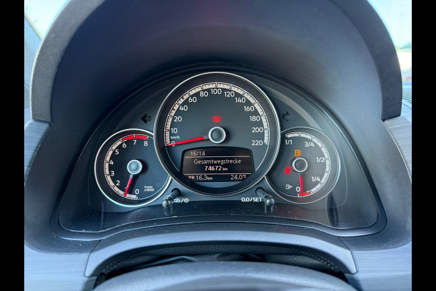 Volkswagen up! 1.0 BMT cross up! - Parkeerhulp - Climate - Cruise - Winterpakket - Org.NL