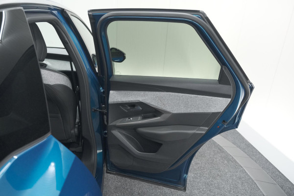Peugeot 3008 Hybrid 136 e-DSC6 Allure | Camera | Apple Carplay | Parkeersensoren Peugeot 3008 Hybrid 136 e-DSC6 Allure | Camera | Apple Carplay | Parkeersensoren