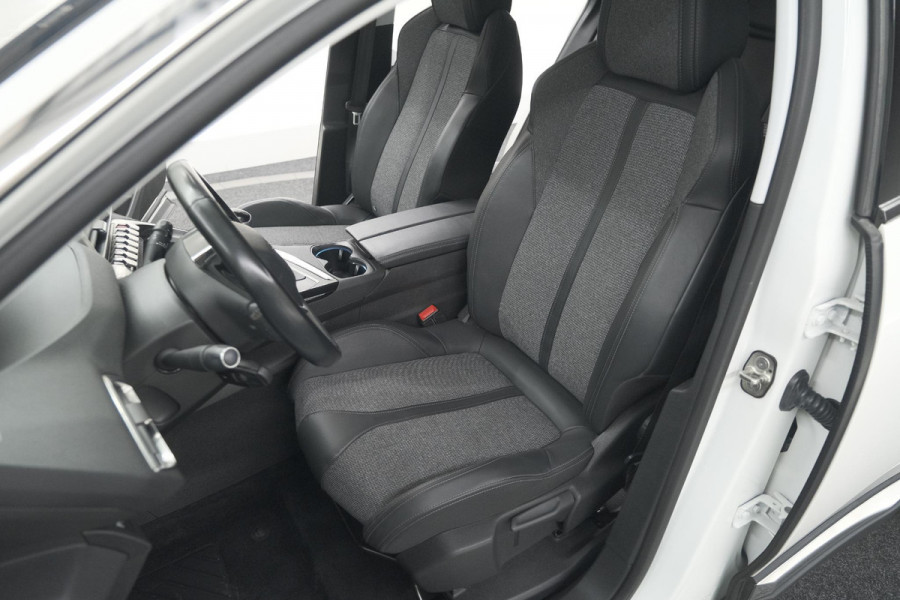 Peugeot 3008 PureTech 130 Allure | Camera | Dodehoekdetectie | Elektronische Kofferklep | Apple Carplay Peugeot 3008 PureTech 130 Allure | Camera | Dodehoekdetectie | Elektronische Kofferklep | Apple Carplay