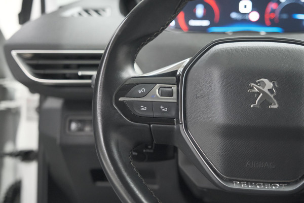 Peugeot 3008 PureTech 130 Allure | Camera | Dodehoekdetectie | Elektronische Kofferklep | Apple Carplay Peugeot 3008 PureTech 130 Allure | Camera | Dodehoekdetectie | Elektronische Kofferklep | Apple Carplay