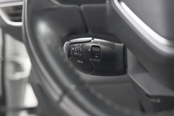 Peugeot 3008 PureTech 130 Allure | Camera | Dodehoekdetectie | Elektronische Kofferklep | Apple Carplay Peugeot 3008 PureTech 130 Allure | Camera | Dodehoekdetectie | Elektronische Kofferklep | Apple Carplay