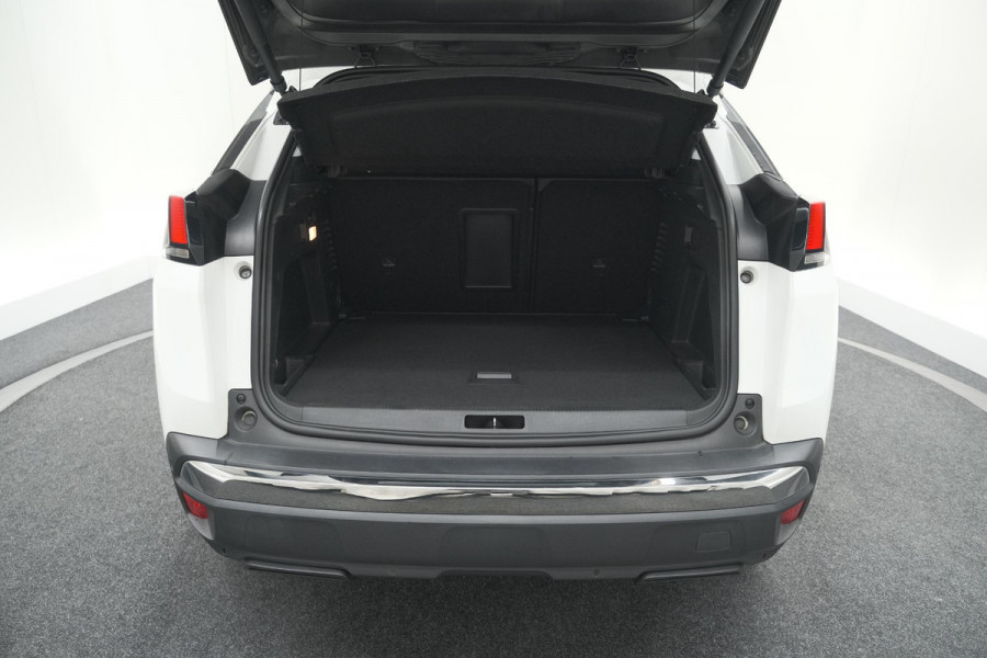 Peugeot 3008 PureTech 130 Allure | Camera | Dodehoekdetectie | Elektronische Kofferklep | Apple Carplay Peugeot 3008 PureTech 130 Allure | Camera | Dodehoekdetectie | Elektronische Kofferklep | Apple Carplay